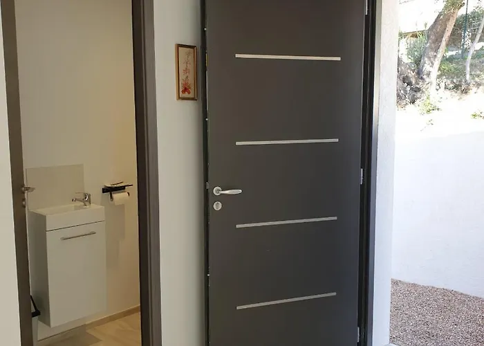 Le Figuier 6 Pers Piscine Chauffee 2 Min En Voiture