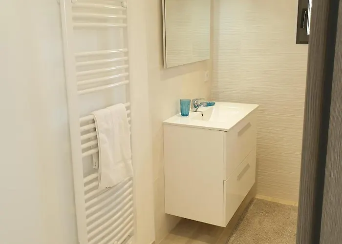 Le Figuier 6 Pers Piscine Chauffee 2 Min En Voiture Villa